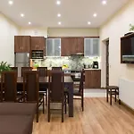 Aparthotel Vanilla - 3 Spacious 5min To Main Square Cracovia