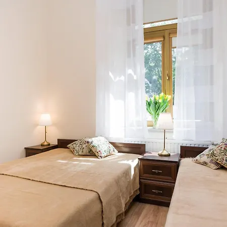 Vanilla - 3 Spacious 5min To Main Square