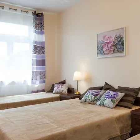 Vanilla - 3 Spacious 5min To Main Square شقة فندقية 4*