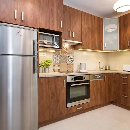 Vanilla - 3 Spacious 5min To Main Square شقة فندقية